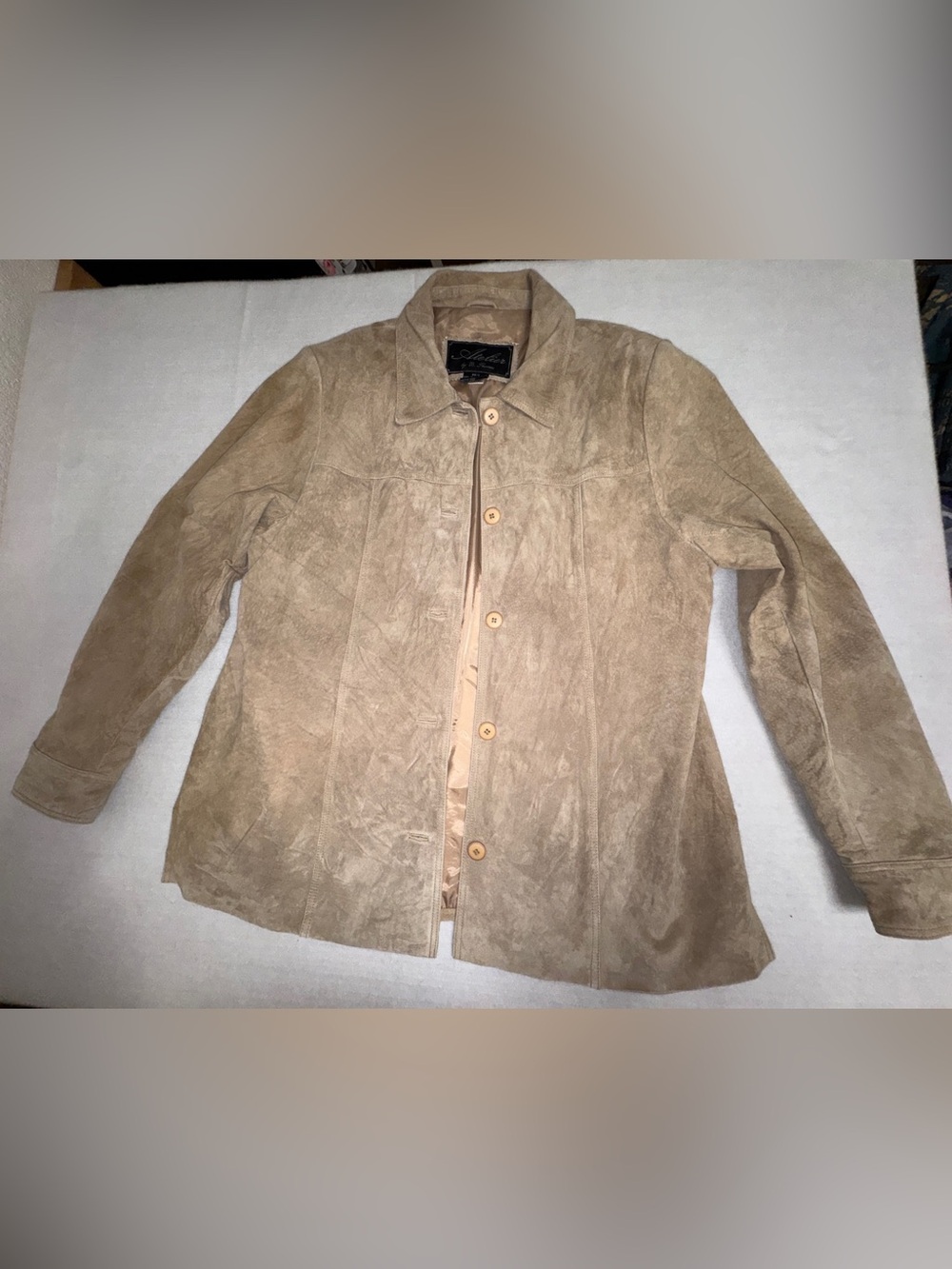 Women's Suede Button-Front Jacket in Taupe